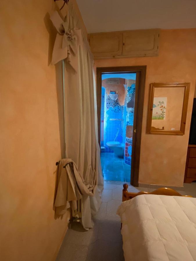 Bed And Breakfast Li Paduli Alvi Cannigione Exteriör bild